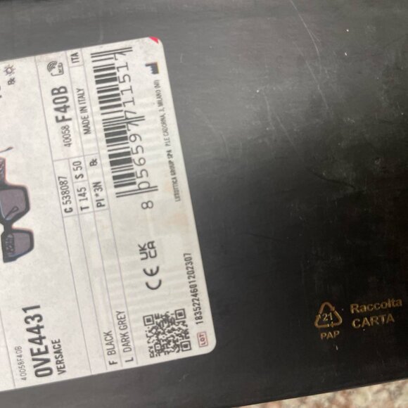 (UNISEX) VERSACE SUNGLASSES WITH SIDE LOGO - Picture 12 of 12